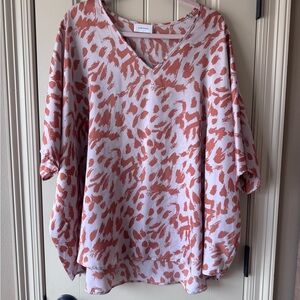 Adrienne Patterned V-Neck Blouse - L